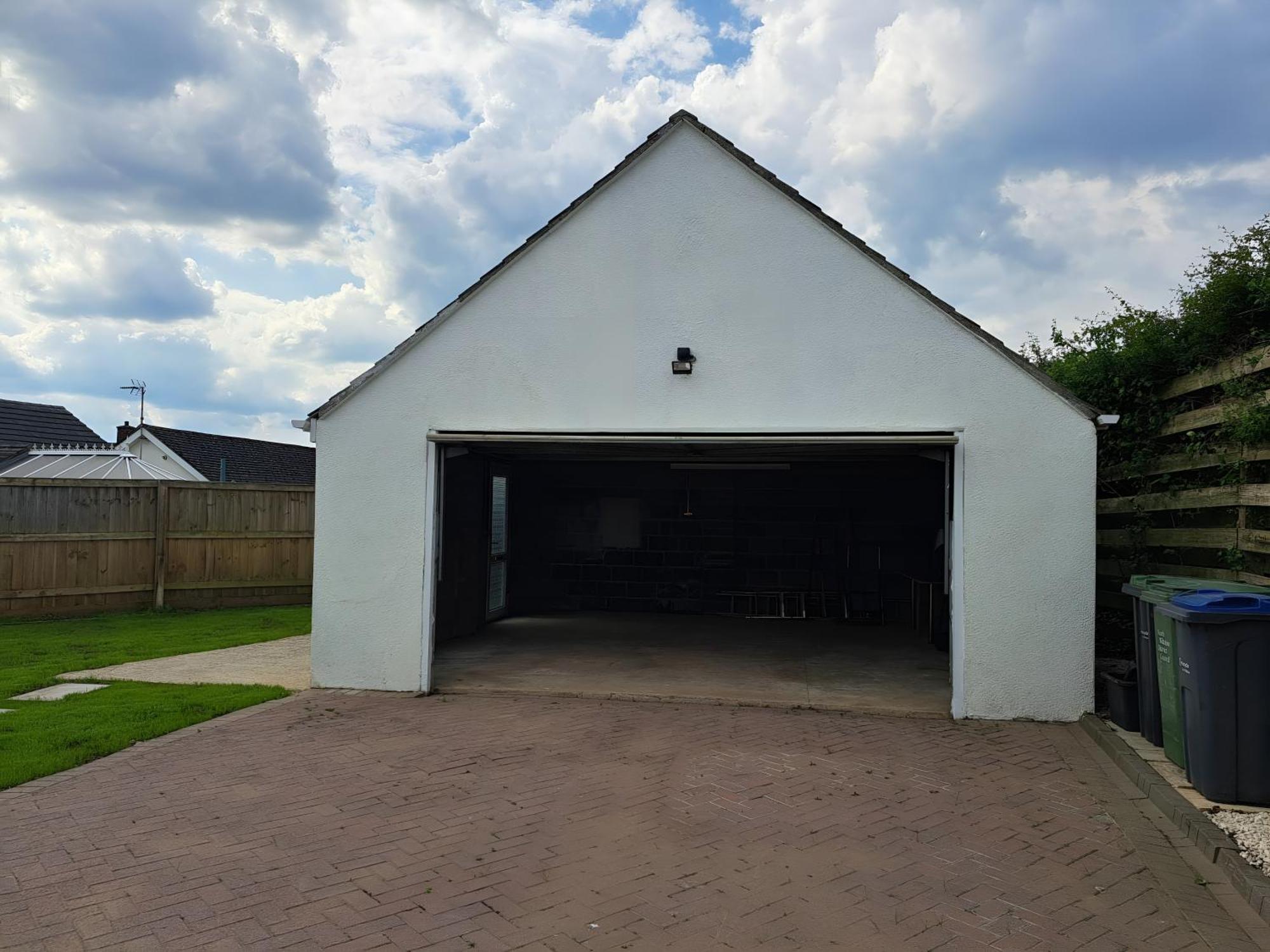 Beautiful 5 Bedroom Bungalow, Sleeps 7, In Calne Exteriör bild